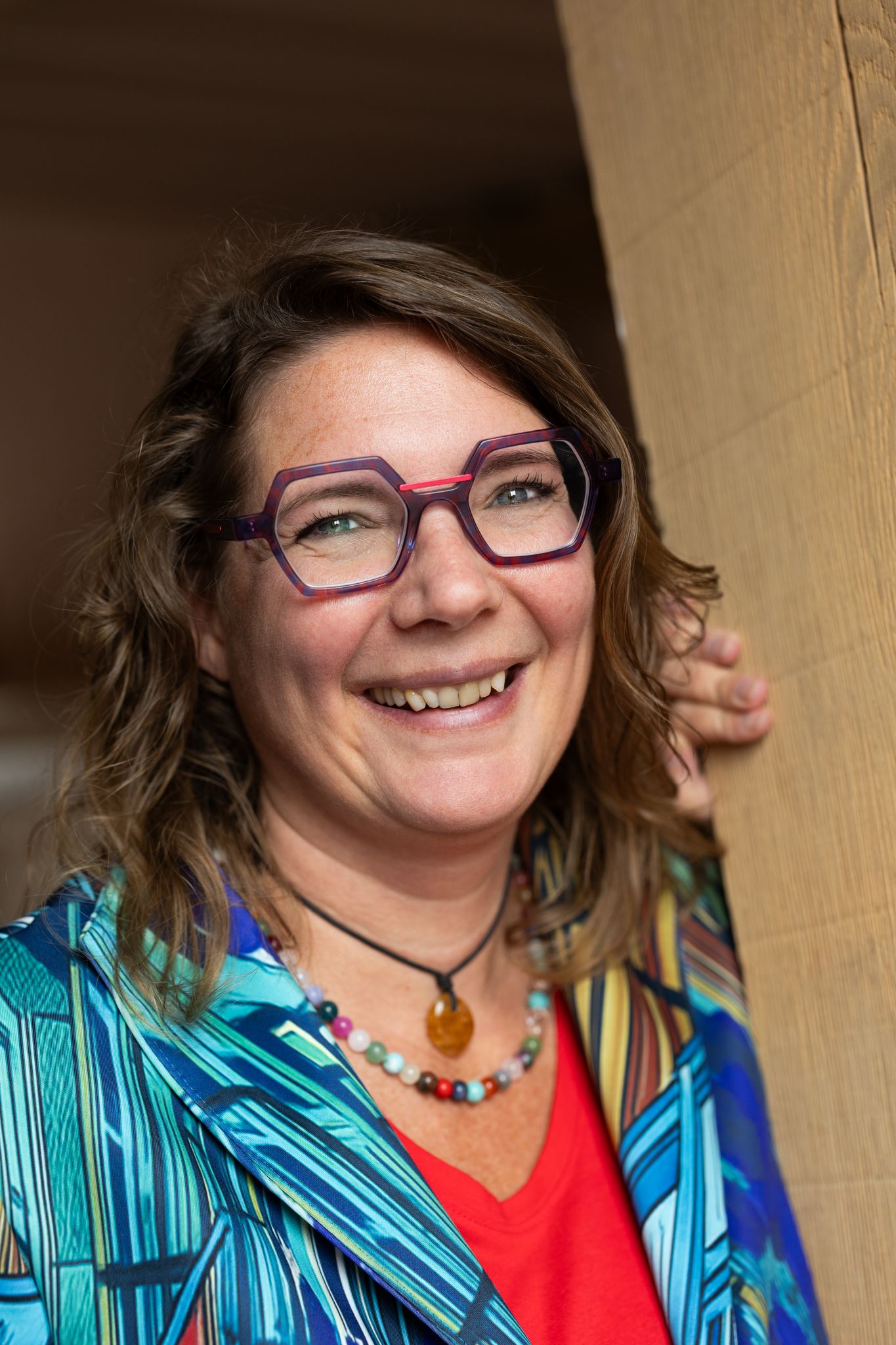 Zakelijk tekenaar Corine Smitt is altijd enthousiast - juni 2026